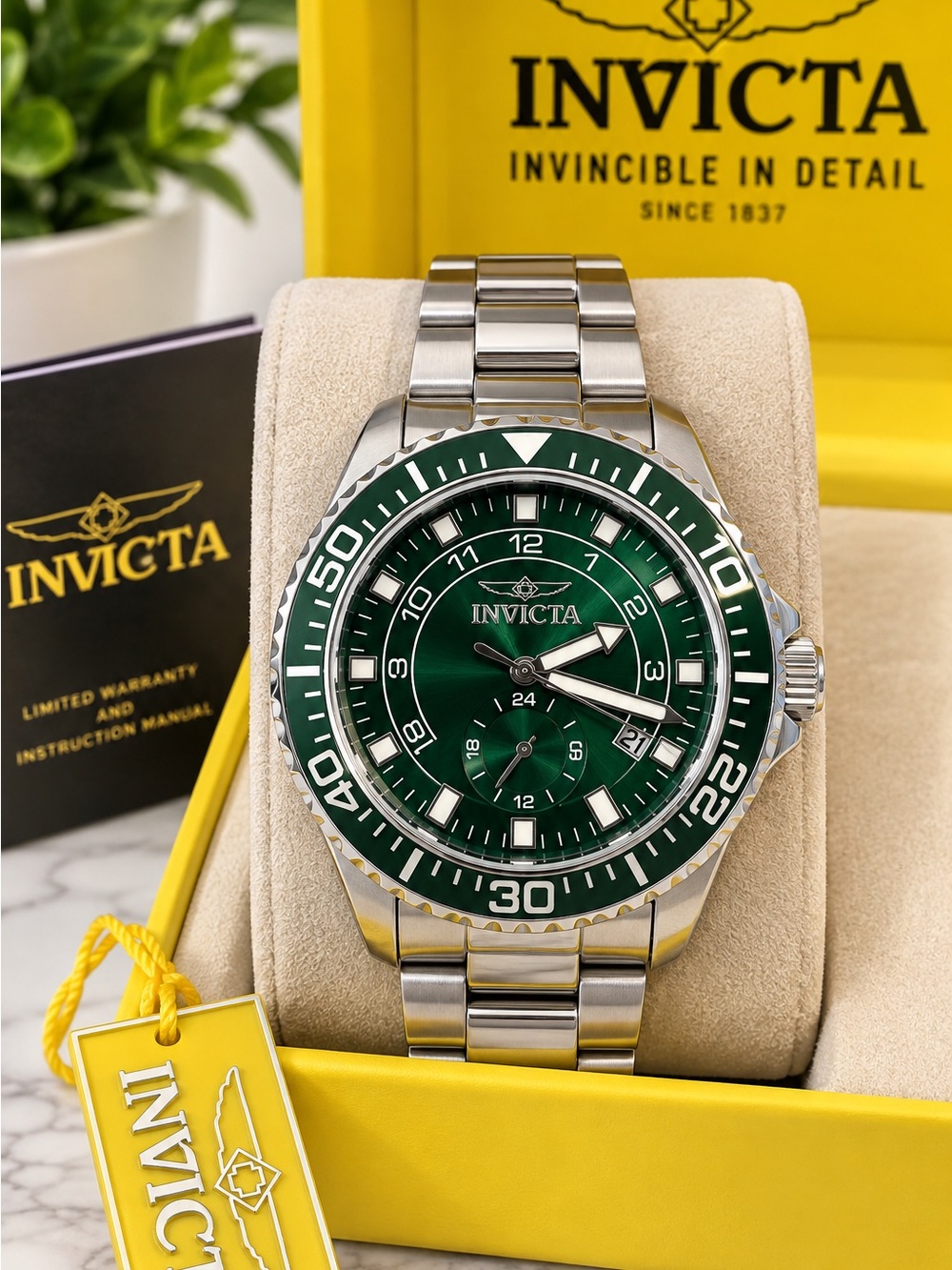Invicta Pro Diver 47126 Men’s Green Dial Quartz Watch 44mm